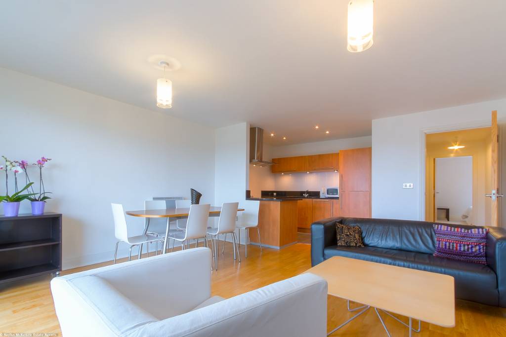 Flat 7, 206, Circa Apartments, Regents Park Road -  Image 1