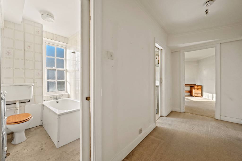 Eton College Road - Image 14 Eton College Road - Image 14