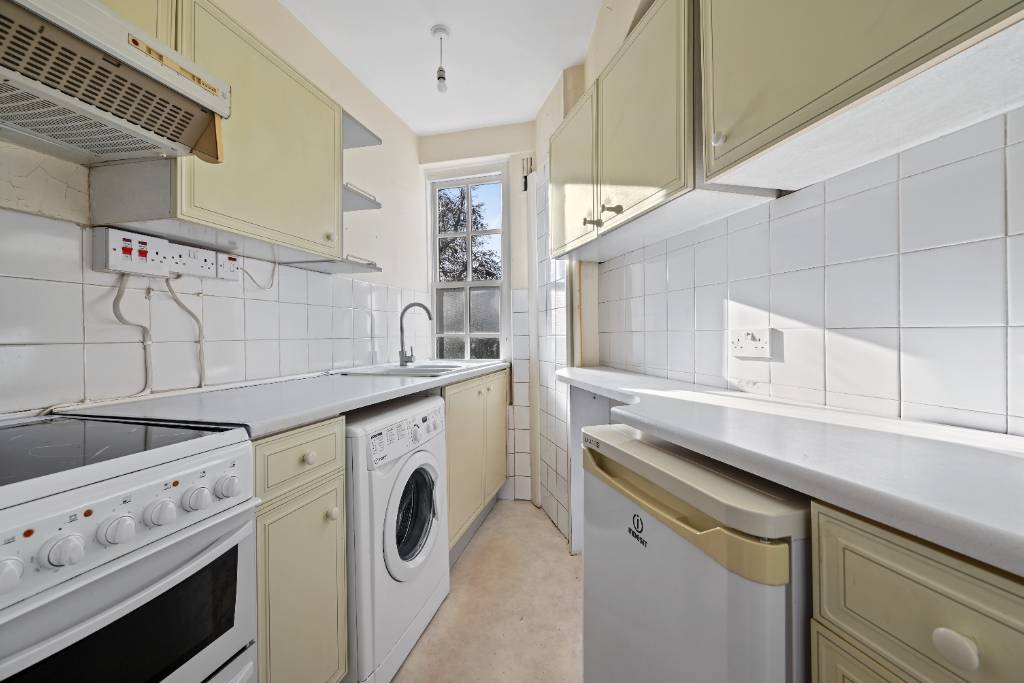 Eton College Road - Image 7 Eton College Road - Image 7