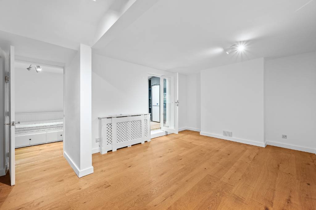 Princess Road - Image 4 Princess Road - Image 4