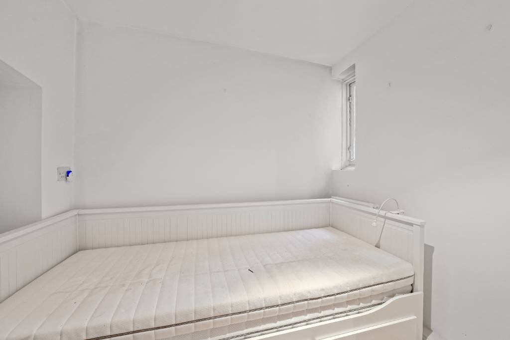 Princess Road - Image 10 Princess Road - Image 10