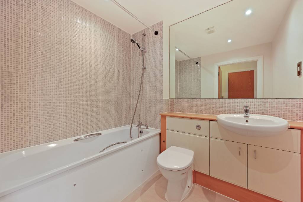 Flat 4 Circa Apartments, 206, Regents Park Road, London - Image 10 Flat 4 Circa Apartments, 206, Regents Park Road, London - Image 10