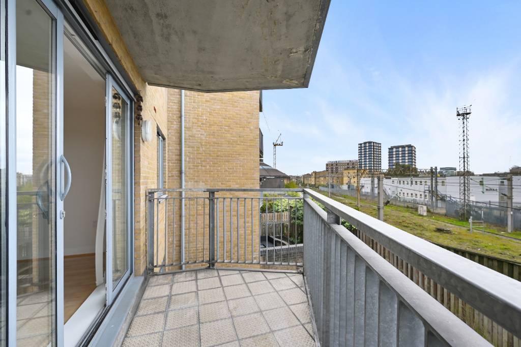 Flat 4 Circa Apartments, 206, Regents Park Road, London - Image 13 Flat 4 Circa Apartments, 206, Regents Park Road, London - Image 13