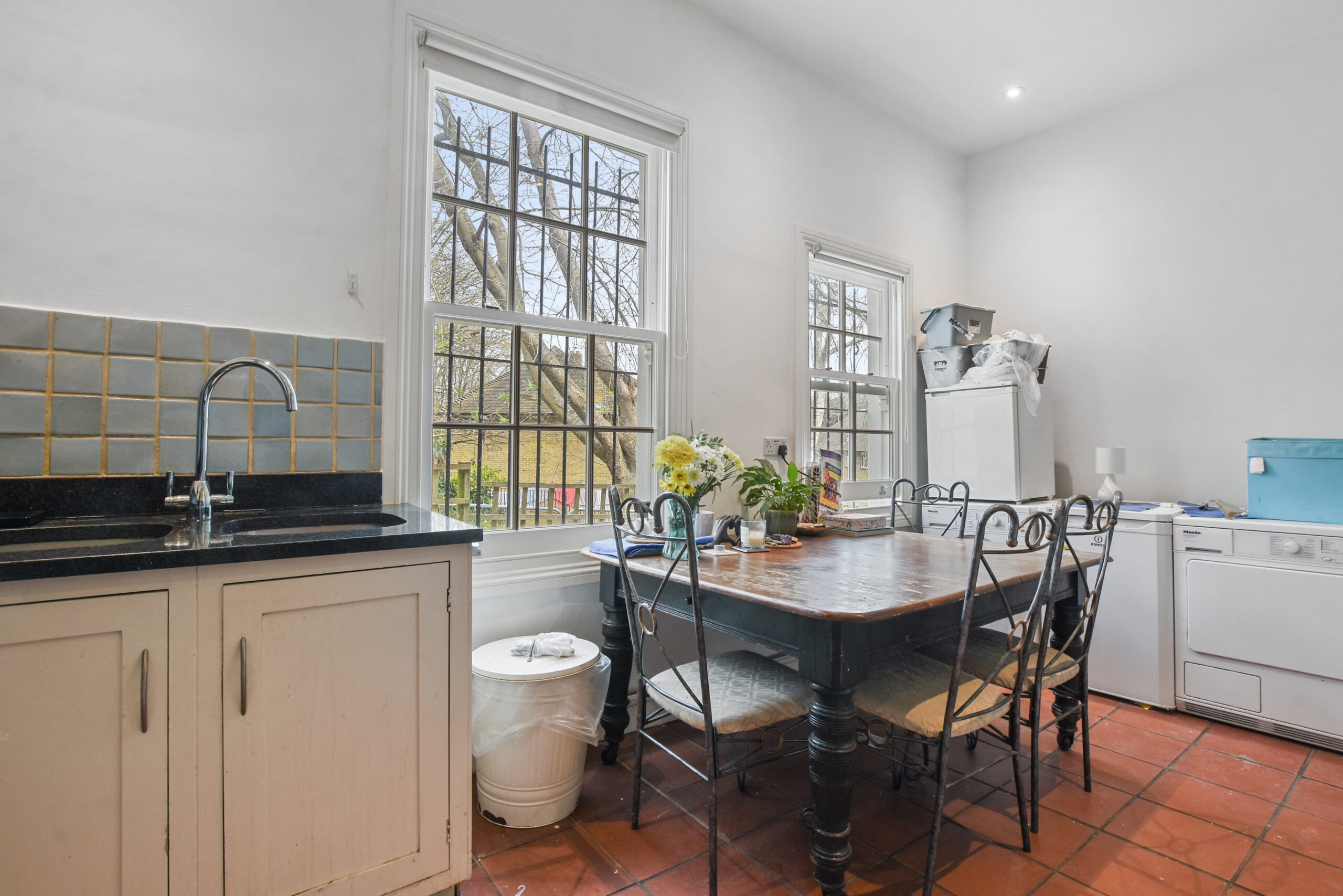12-7f6eGCNMEA - FFF Field Cottage 78 Haverstock Hill - Kitchen 2 -Original (6)