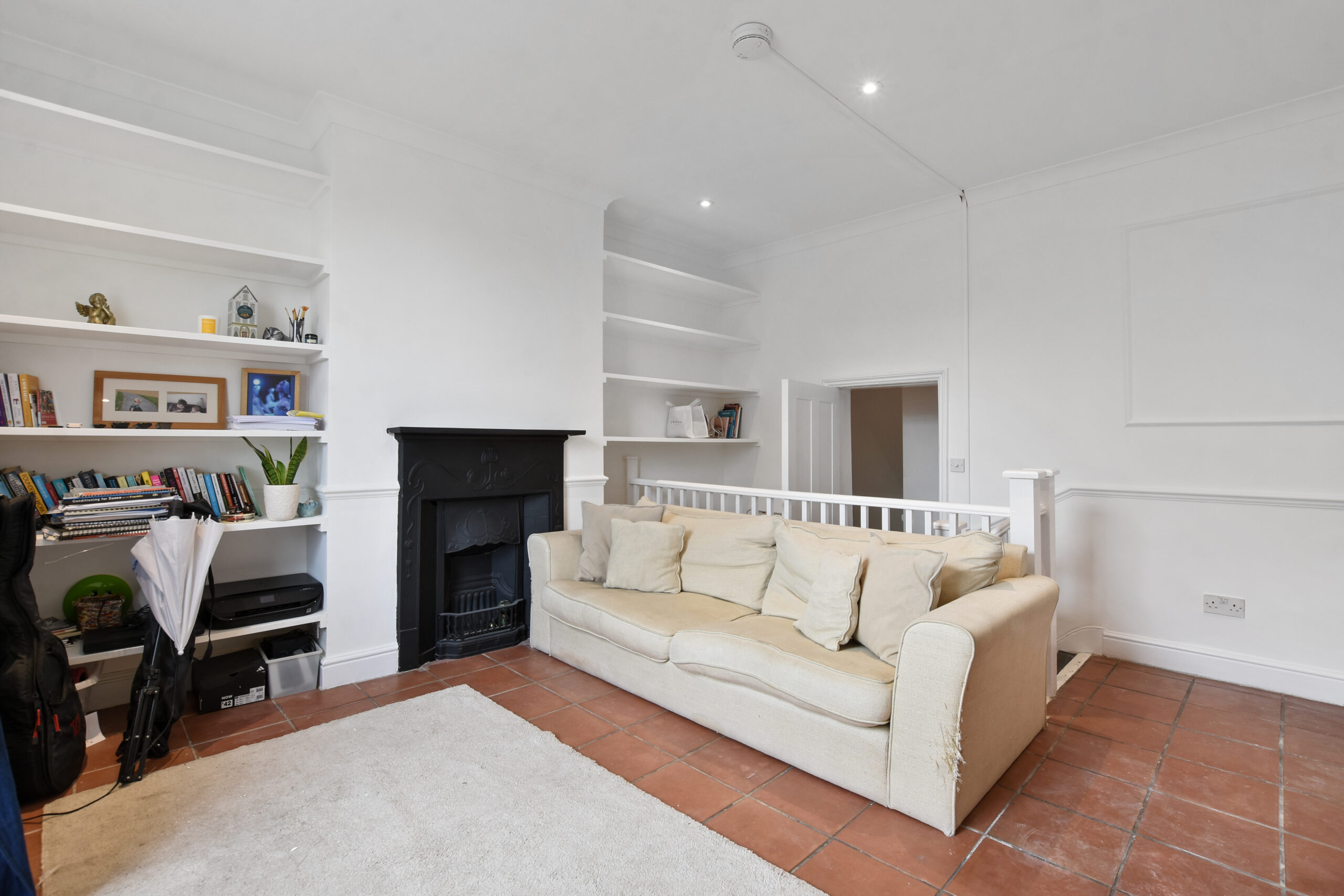 14-766fGCNMEA - FFF Field Cottage 78 Haverstock Hill - Reception 2 -Original (6)